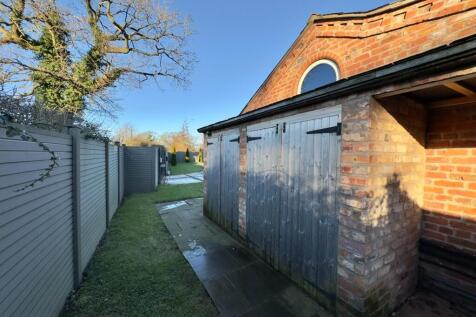 EXTERNAL STORES