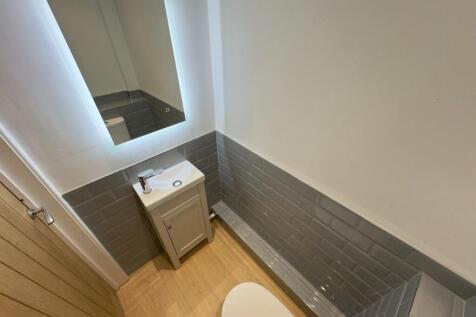 GROUND FLOOR WC