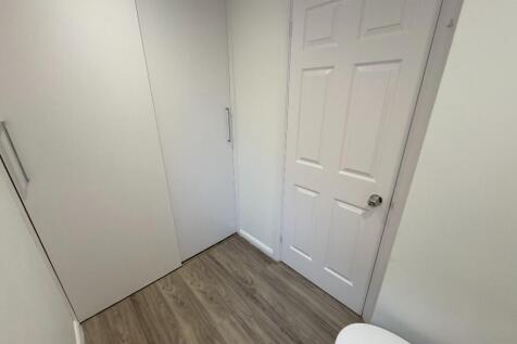 GROUND FLOOR WC