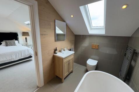 BEDROOM 3 EN-SUITE