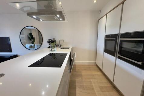 KITCHEN / DISHWASHER