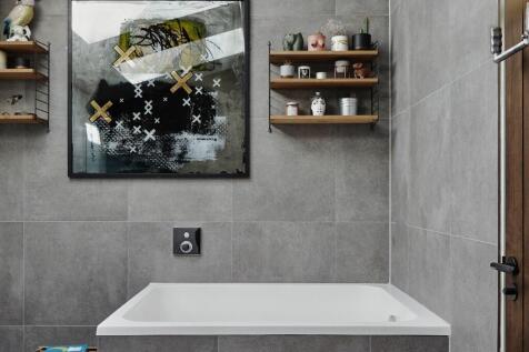 HOUSE BATHROOM
