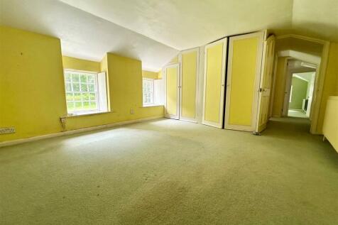 Bedroom One.jpg