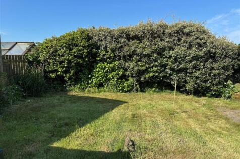 Rear Garden 1.jpg