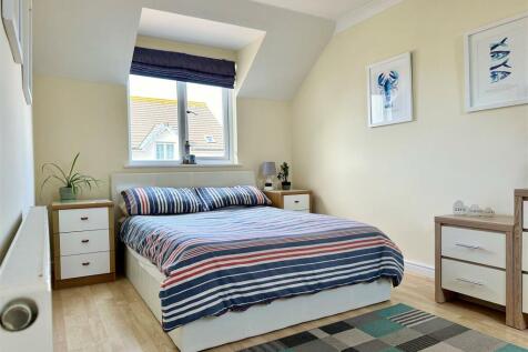 Bedroom One 1.jpg