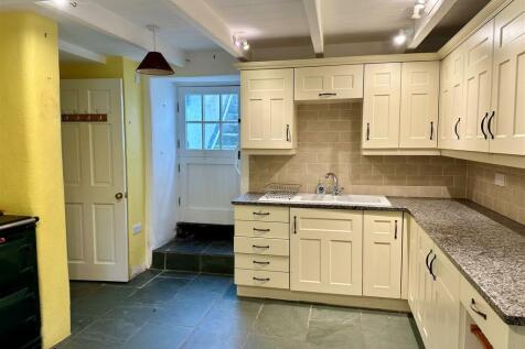 Kitchen 3.jpg