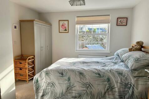 Bedroom One.jpg