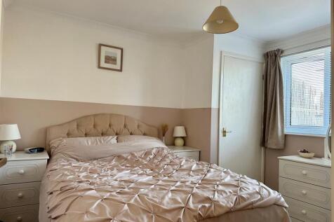 Bedroom.jpg