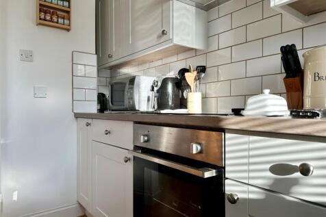 Kitchen 3.jpg