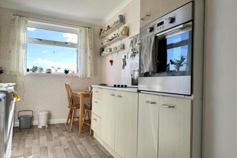 Kitchen 3.jpg