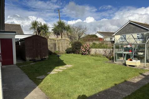Rear Garden 1.jpg