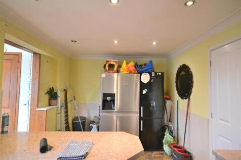Dining Area.JPG