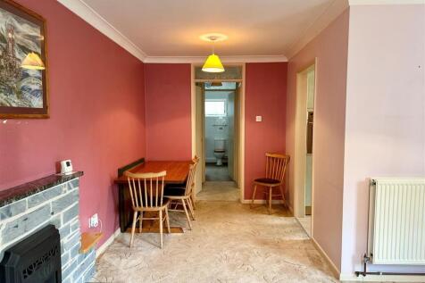 Dining Area.jpg