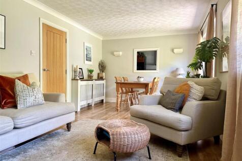 Living Dining Room.jpg