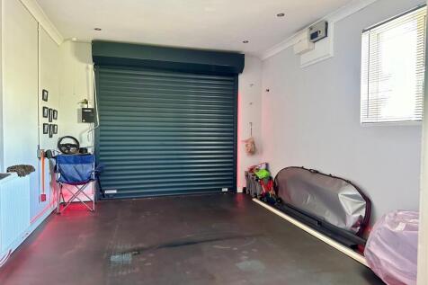 Garage.jpg