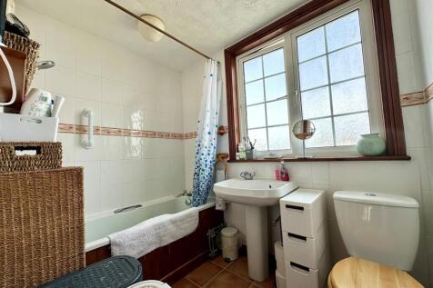 Bathroom.jpg