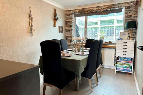 Dining Room.jpg