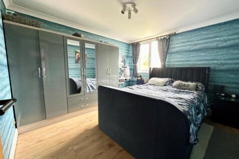 Bedroom One.jpg