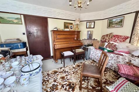 Dining Room.jpg