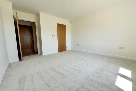 Bedroom One.jpg
