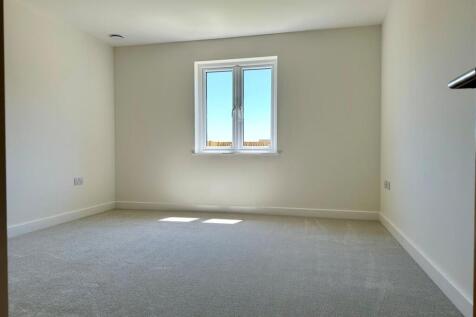 Bedroom One 1.jpg