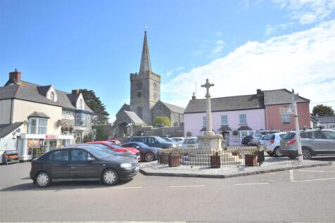 St Keverne Square.JPG