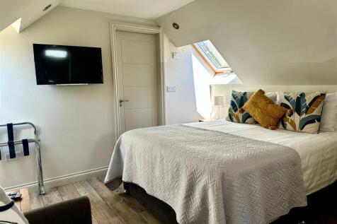 Annexe Bed.jpg