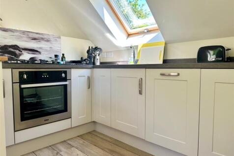 Annexe Kitchen 1.jpg