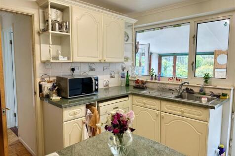 Kitchen 3.jpg