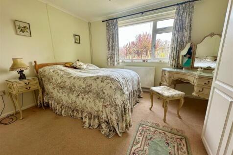 Bedroom One.jpg