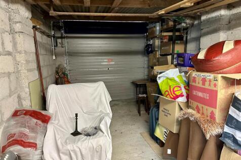 Garage.jpg