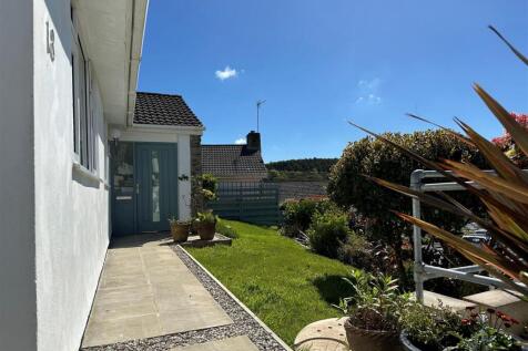 Front Garden.jpg