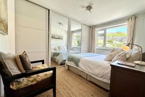 Bedroom One.jpg