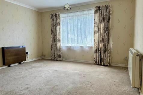 Living Room.jpg