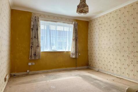 Bedroom One.jpg