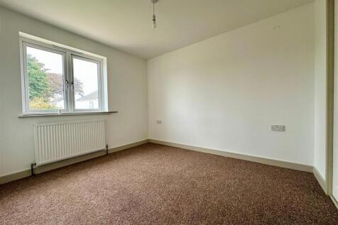 Bedroom One.jpg