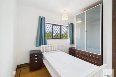 CAM03394G0-PR0319...