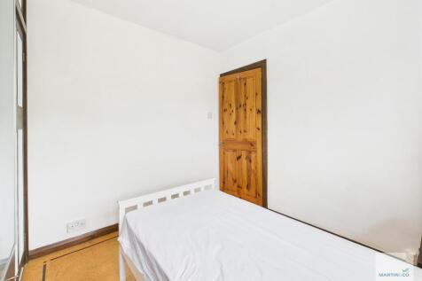 CAM03394G0-PR0319...