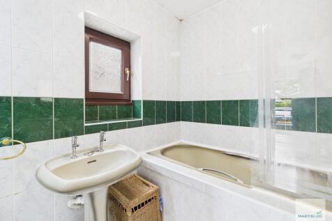 CAM03394G0-PR0319...