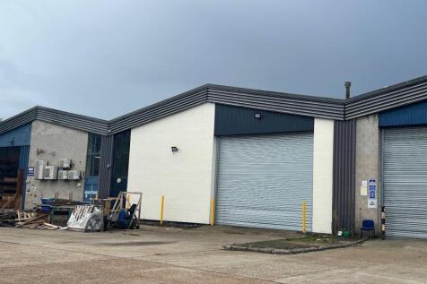 32 South Hants  exterior.jpg