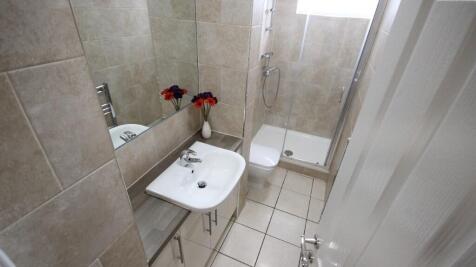 Shower Room with WC