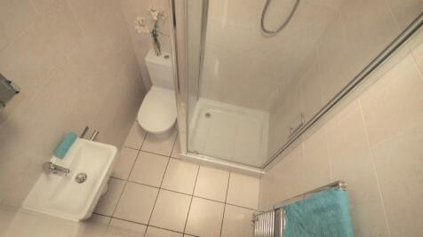GF Shower Room