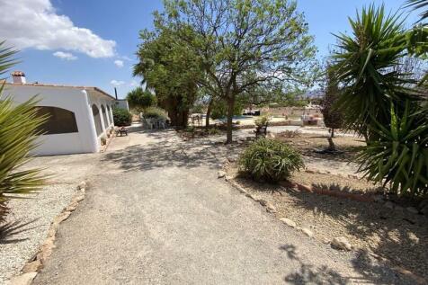 Property Image 4