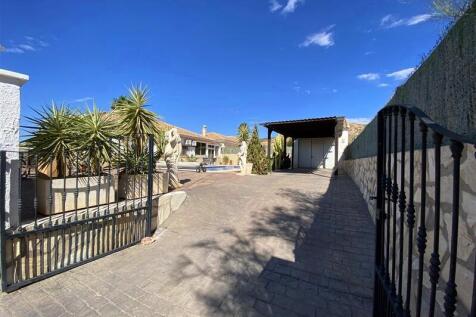 Property Image 4