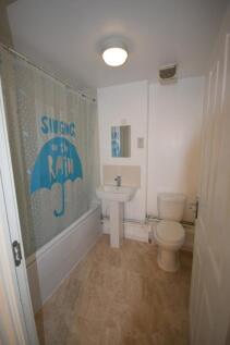Main bathroom