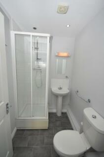 Master En Suite Bathroom