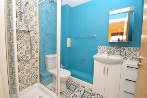 En SUite Bathroom
