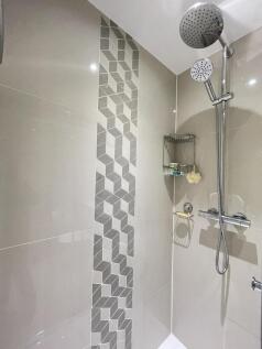 En Suite Bathroom