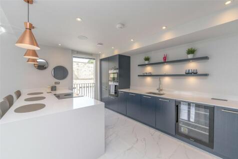 Kitchen Alt