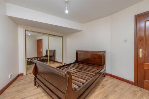 Bedroom 1 Alt